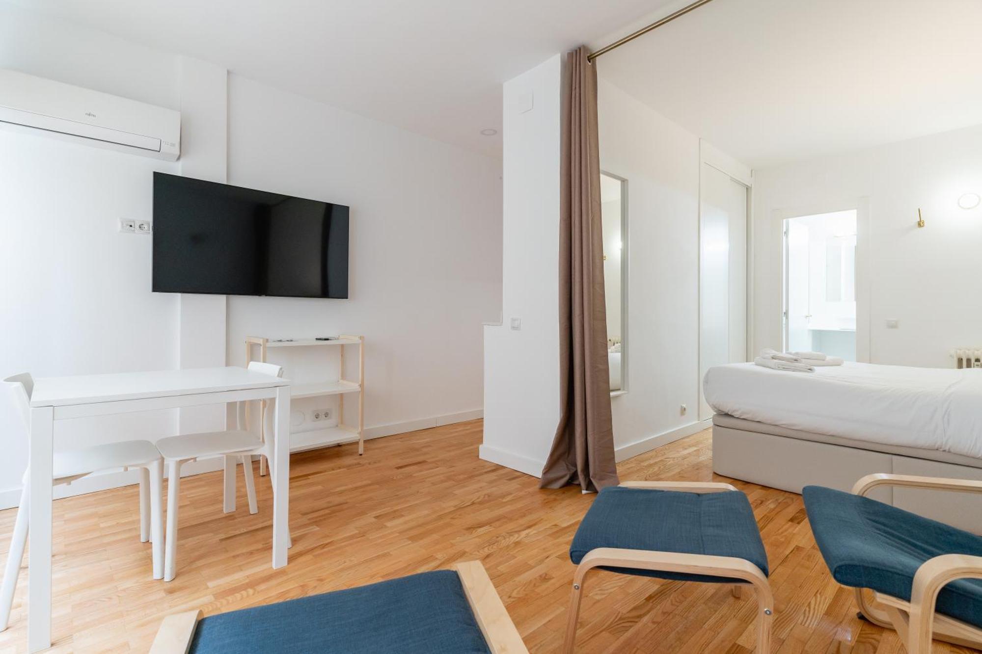 Cozy And Bright-1Bedroom 1Bathroom-Las Letras Мадрид Экстерьер фото