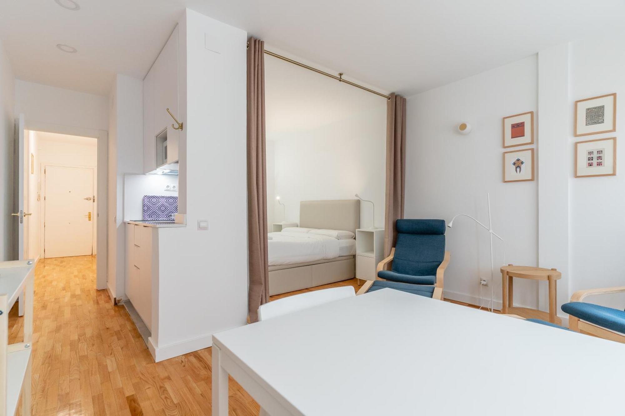 Cozy And Bright-1Bedroom 1Bathroom-Las Letras Мадрид Экстерьер фото